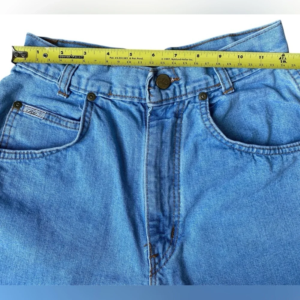 Vintage Chic Women’s Light Blue Denim Short Size 7 - Picture 4 of 9
